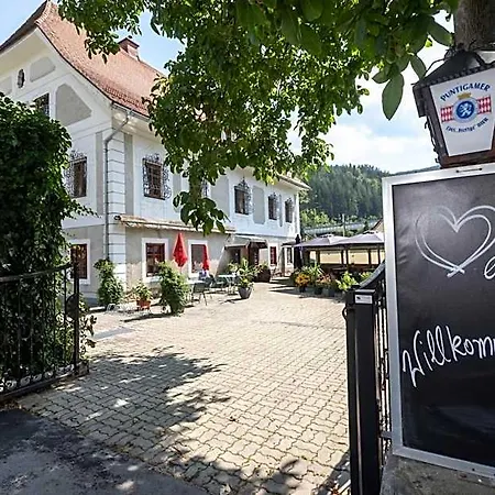 Altes Hammerherrenhaus 3*