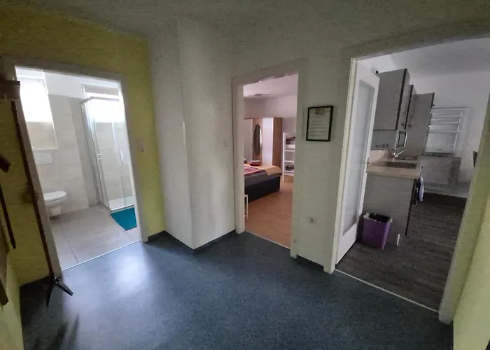 Altes Hammerherrenhaus 3*